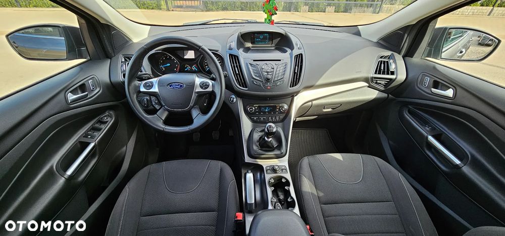 Ford Kuga 1.6 EcoBoost 2x4 SYNC - 16