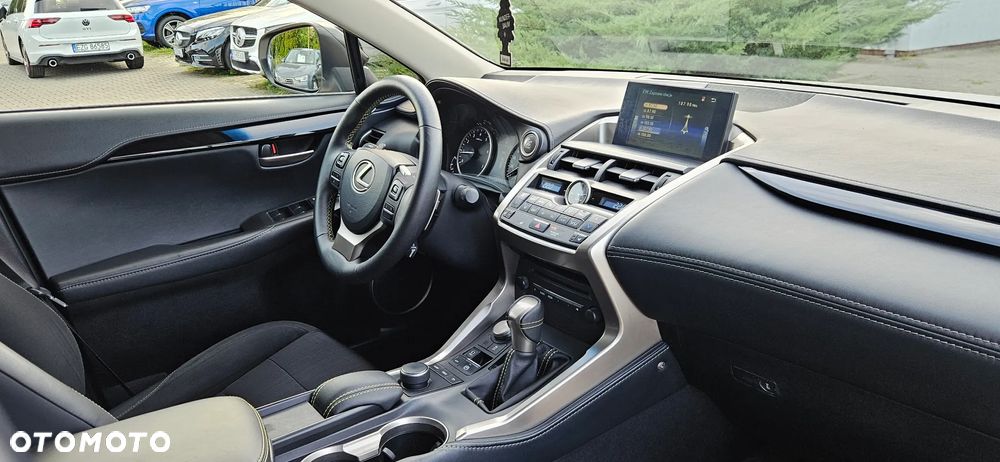 Lexus NX 200t Prestige AWD - 12