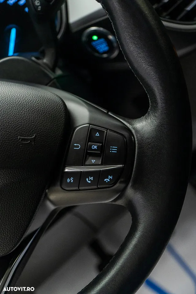 Ford Focus 1.0 EcoBoost Trend Edition - 25