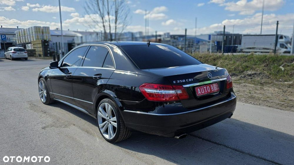 Mercedes-Benz Klasa E - 8