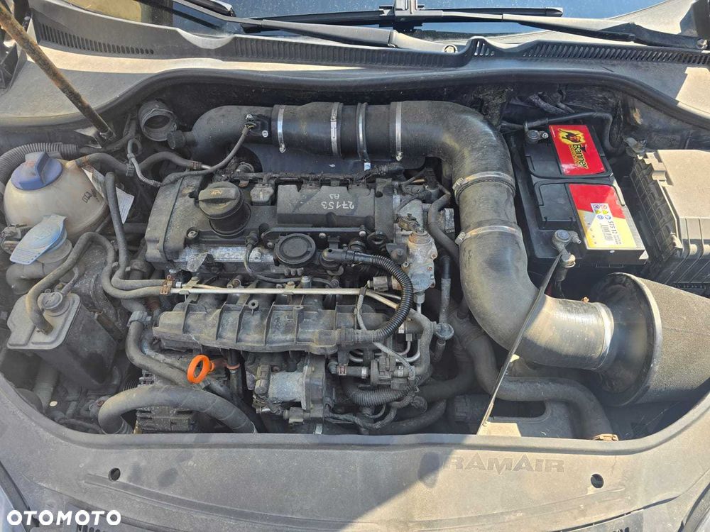 Volkswagen Golf - 5