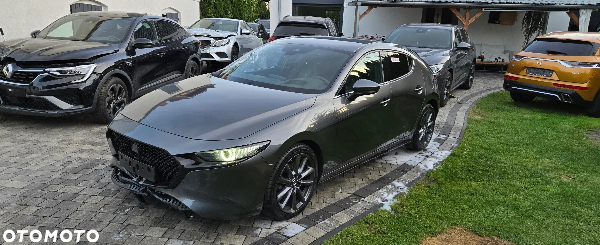 Mazda 3 2.0 mHEV Hikari - 2