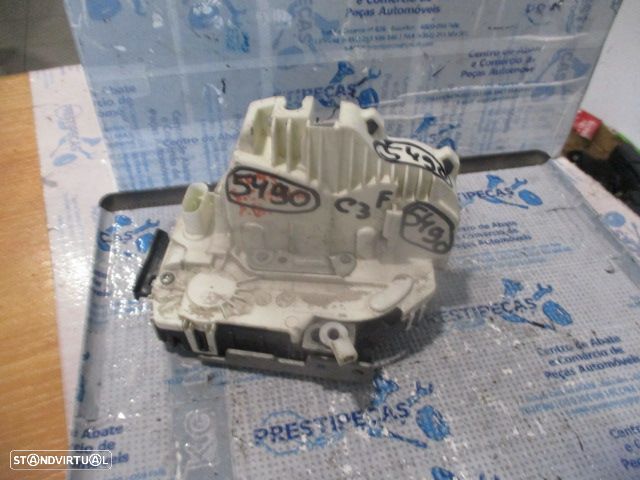 Fecho P04589924AF JEEP  GRAND CHEROKEE 4 FASE 2 2015 6.4I 4X4 468CV 5P PRETO FD 4 PINOS - 1
