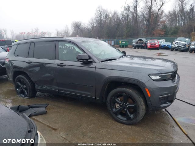 Jeep Grand Cherokee - 10