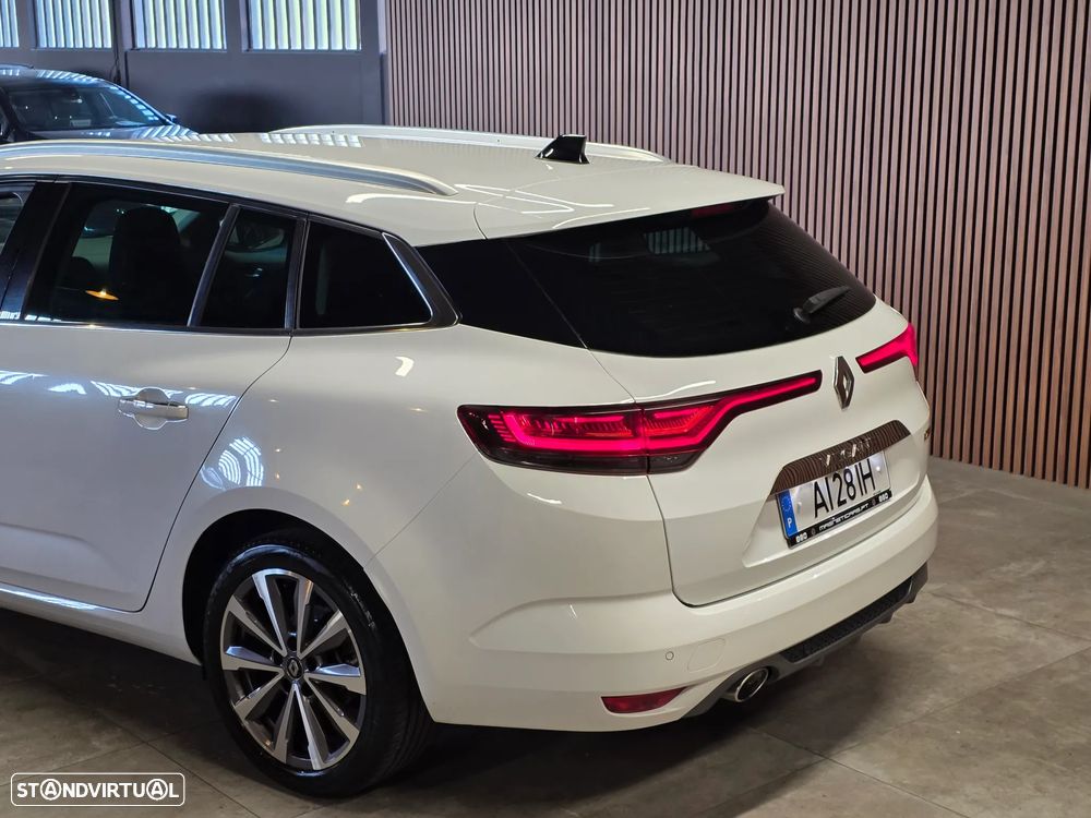 Renault Mégane Sport Tourer 1.5 Blue dCi R.S. Line — fotografia 17
