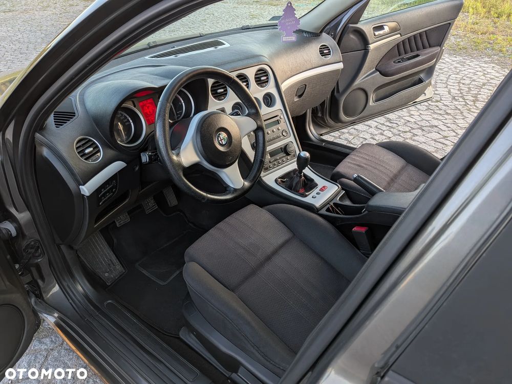 Alfa Romeo 159 1.9JTDM Distinctive - 11