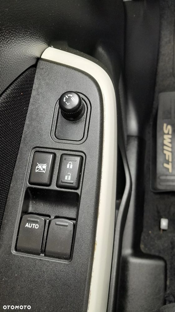 Suzuki Swift - 18