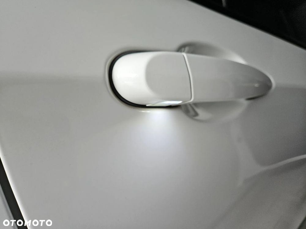 BMW X1 sDrive18d Sport Line - 15