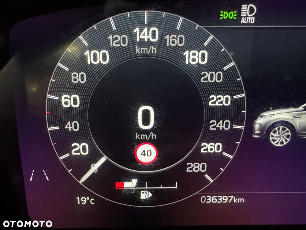 Land Rover Discovery Sport 2.0 P200 mHEV SE - 14