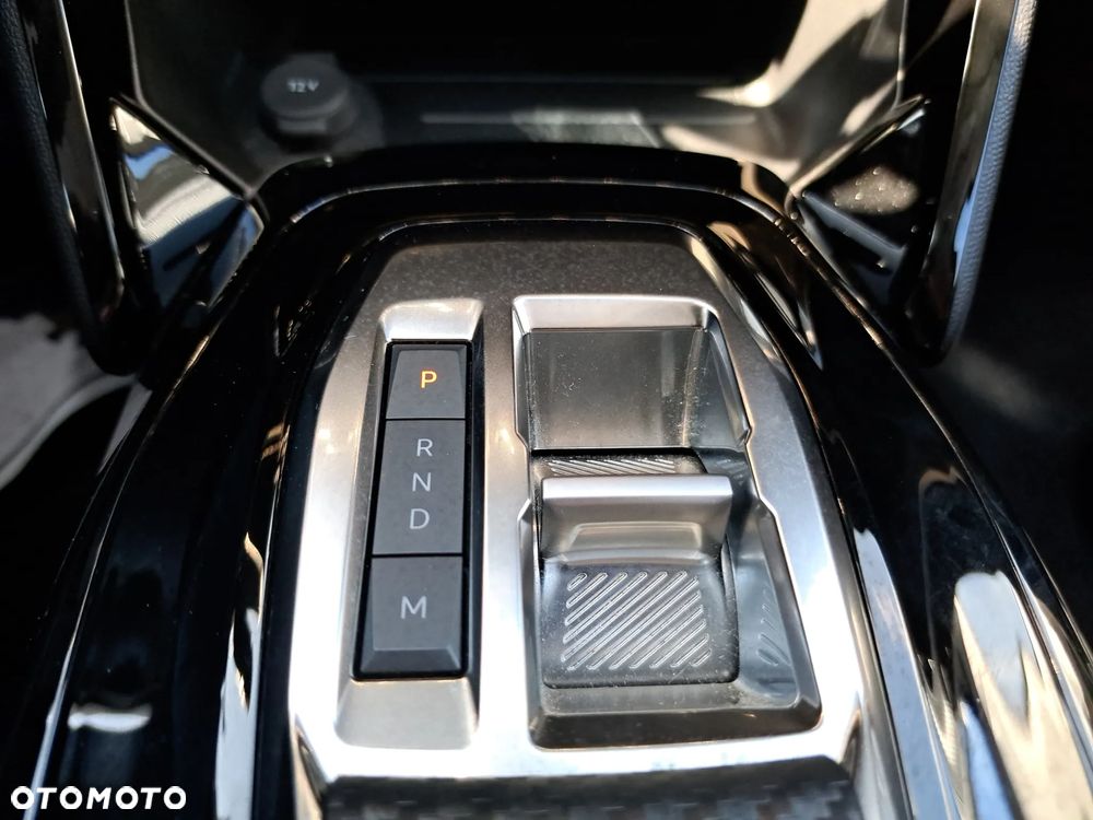 Peugeot 208 1.2 PureTech Allure S&S EAT8 - 16
