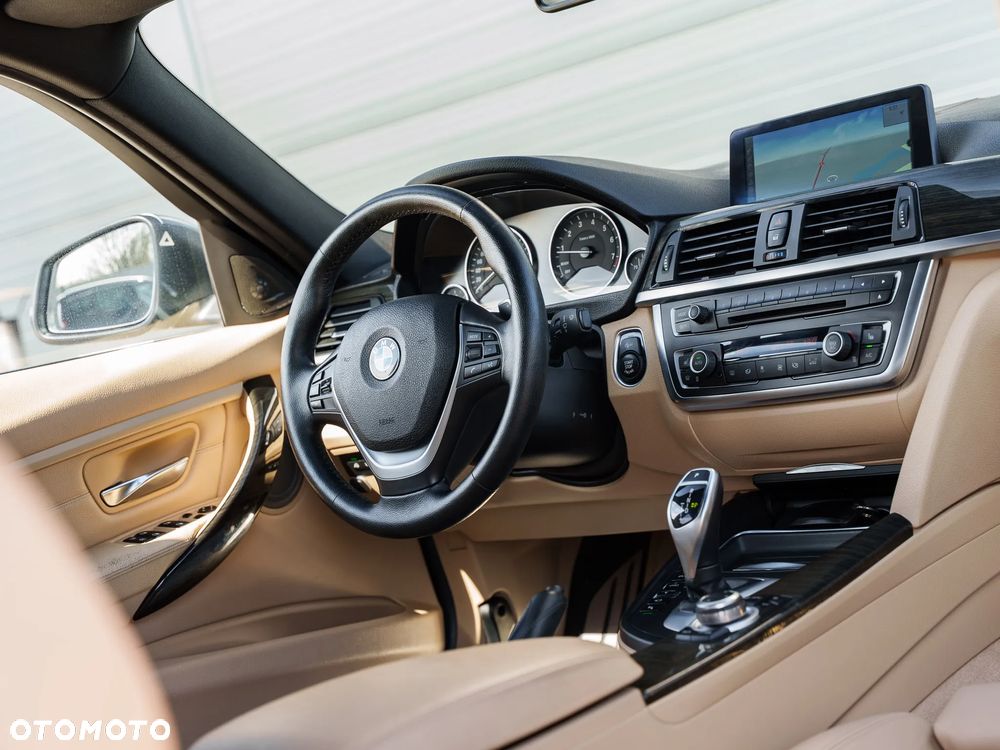 BMW Seria 3 335i xDrive Sport-Aut Luxury Line - 19