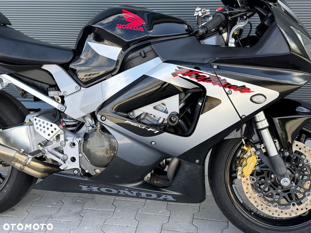 Honda CBR - 7