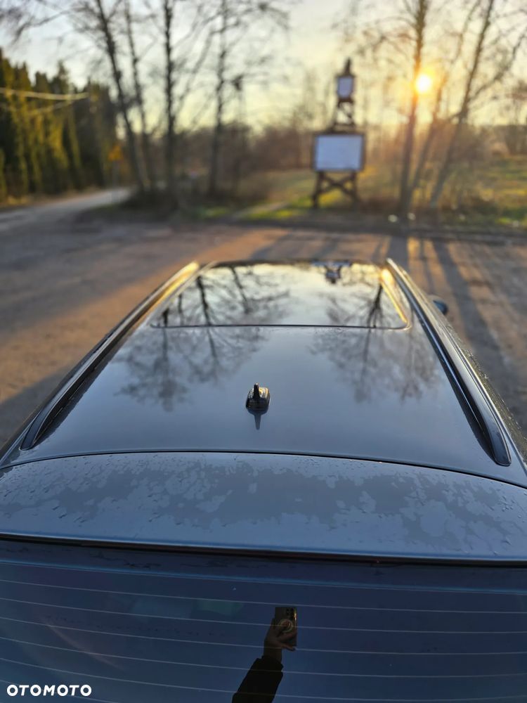 Volkswagen Passat - 14