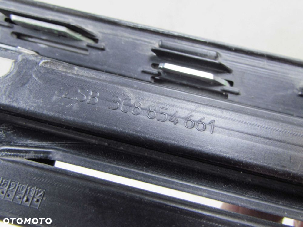 VW PASSAT CC LIFT 12-16 KRATKA ATRAPA ZASLEPKA ZDERZAKA LEWA CHROM 3C8854661 - 7