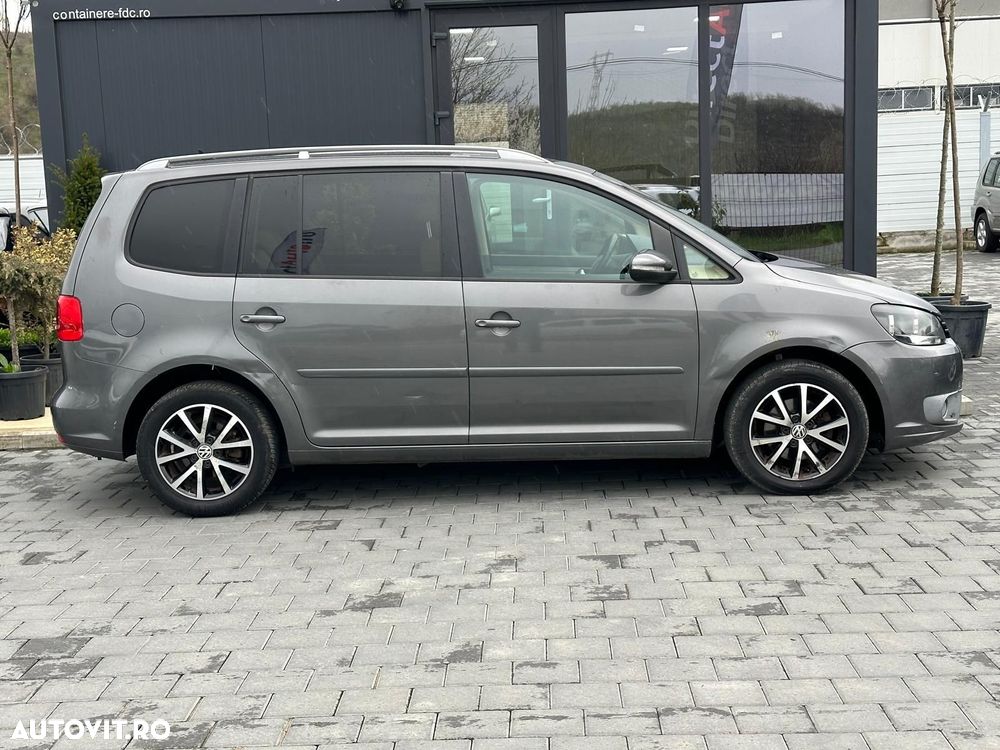 Volkswagen Touran - 6