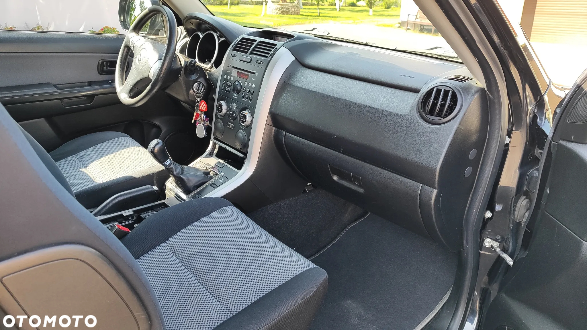 Suzuki Grand Vitara 1.6 Comfort - 14