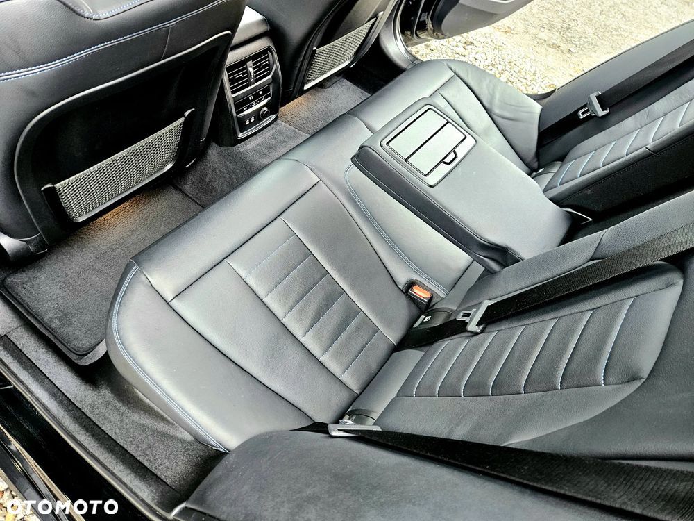 BMW Seria 3 320d M Sport Shadow - 24