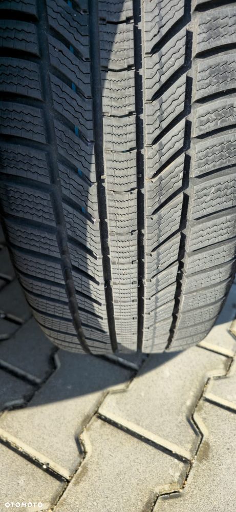 Chrysler Pacifica - 35