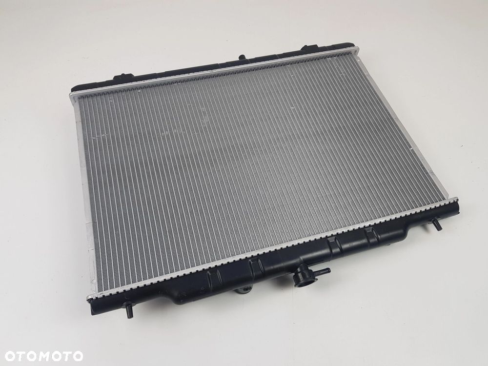 NOWA Chłodnica wody Silnika Nissan Rogue X-Trail II 606791 21400JM00A - 3