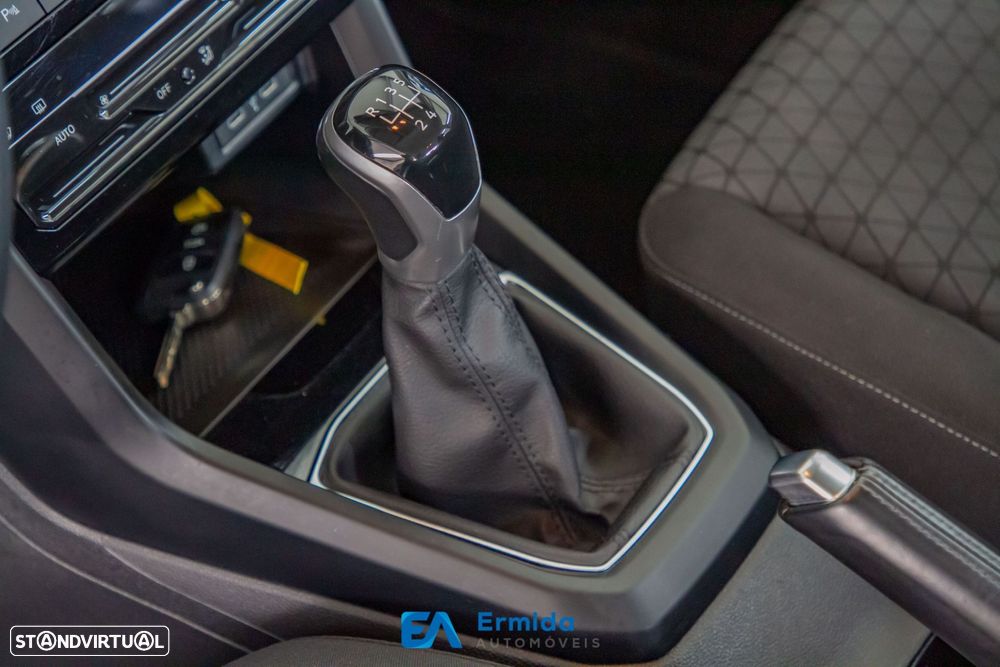 VW T-Cross 1.0 TSI - 41