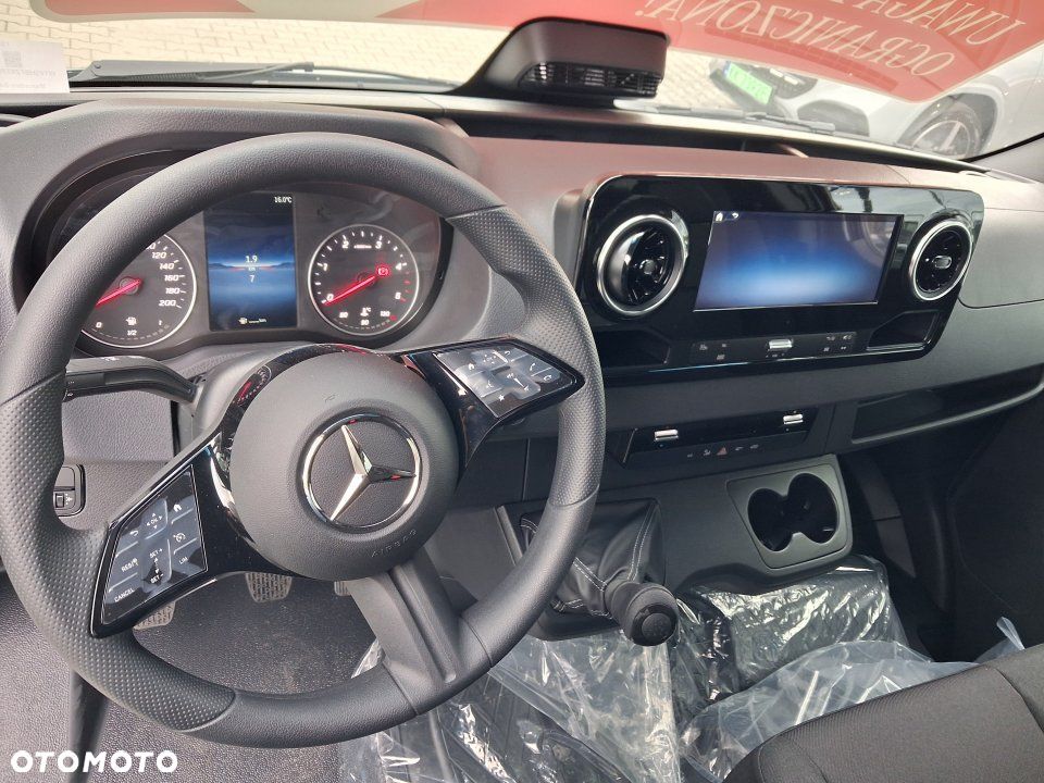 Mercedes-Benz Sprinter - 3