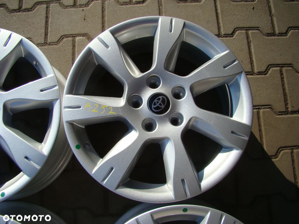 a252 5x114,3 Toyota Yaris Cross C-HR Auris Corolla Camry 7Jx17 - 3