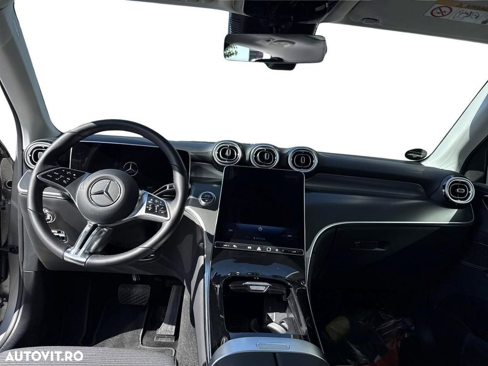 Mercedes-Benz GLC - 11