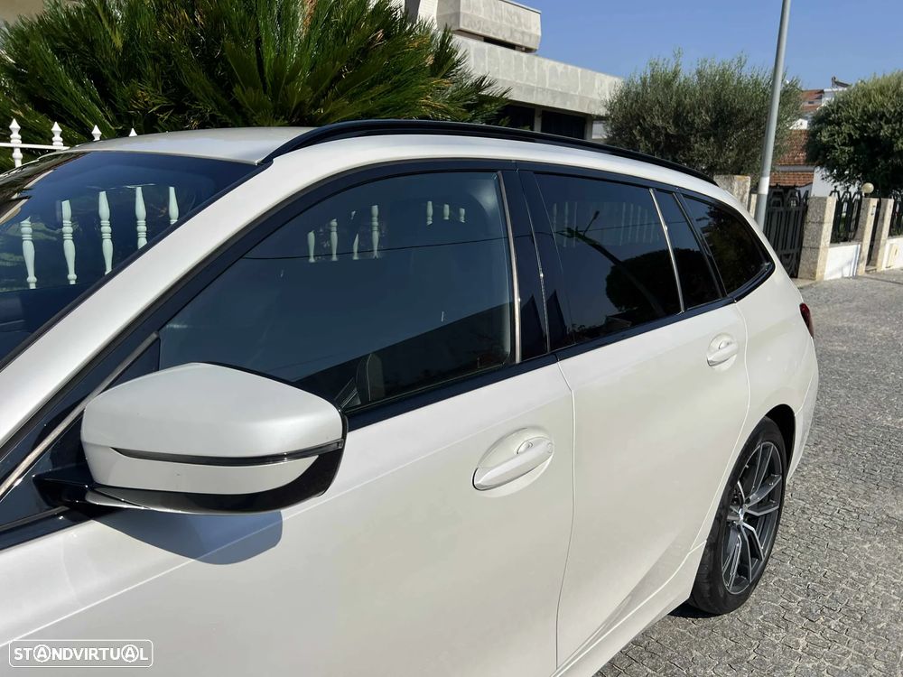 BMW 330 e Aut. Sport Line - 33