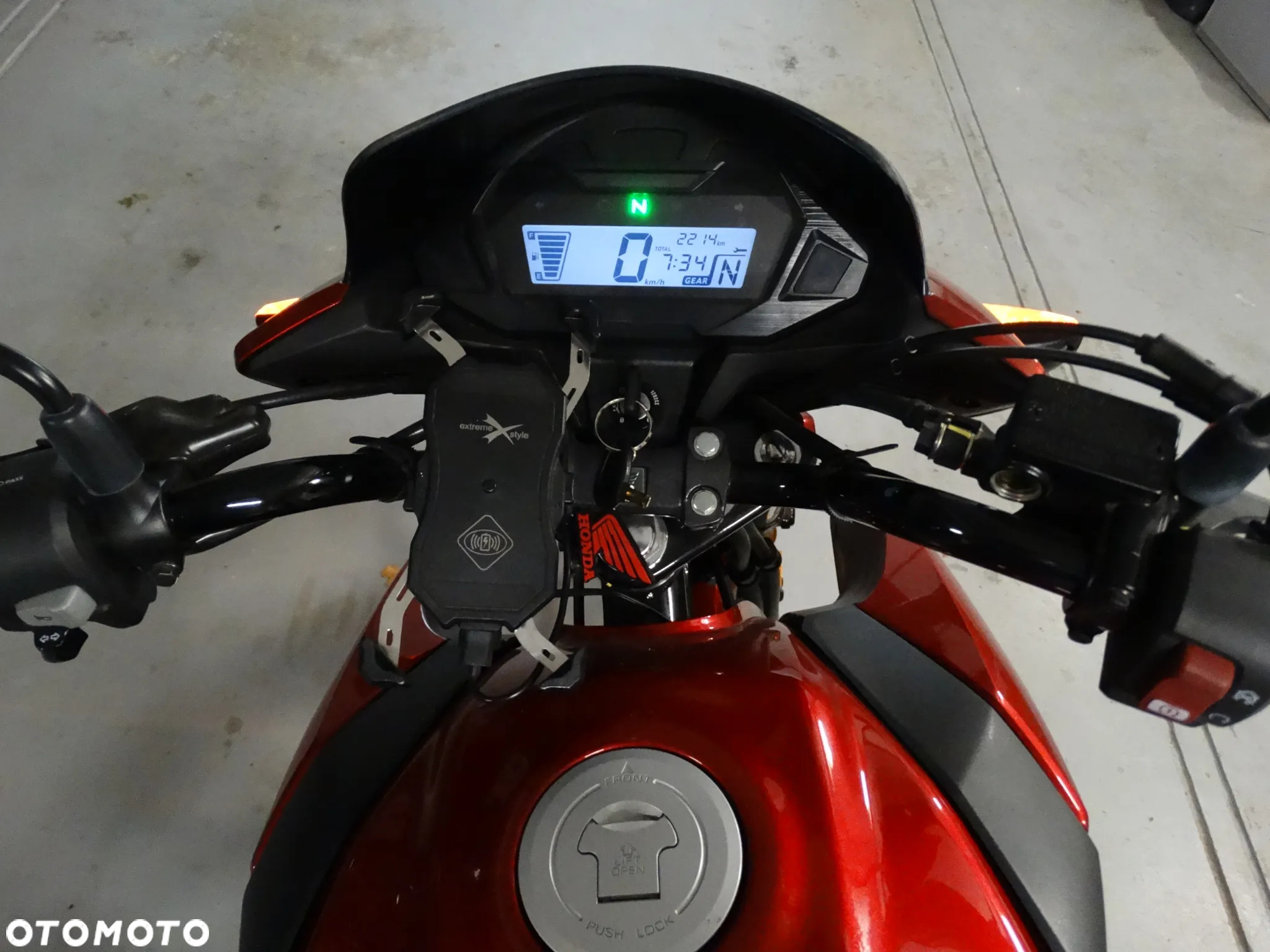 Honda CBF - 8