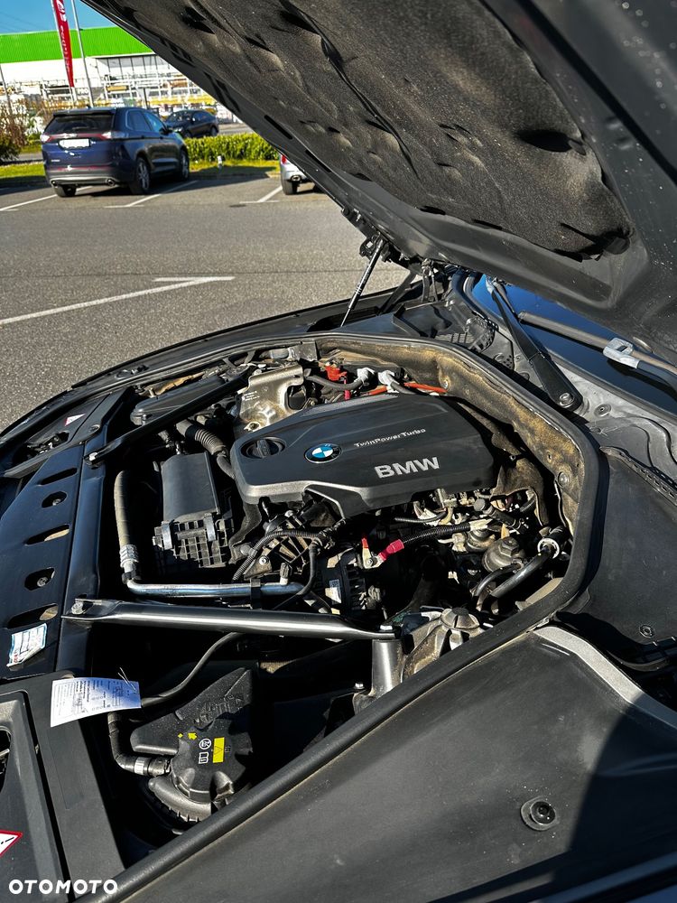 BMW Seria 5 520d Touring Luxury Line - 33