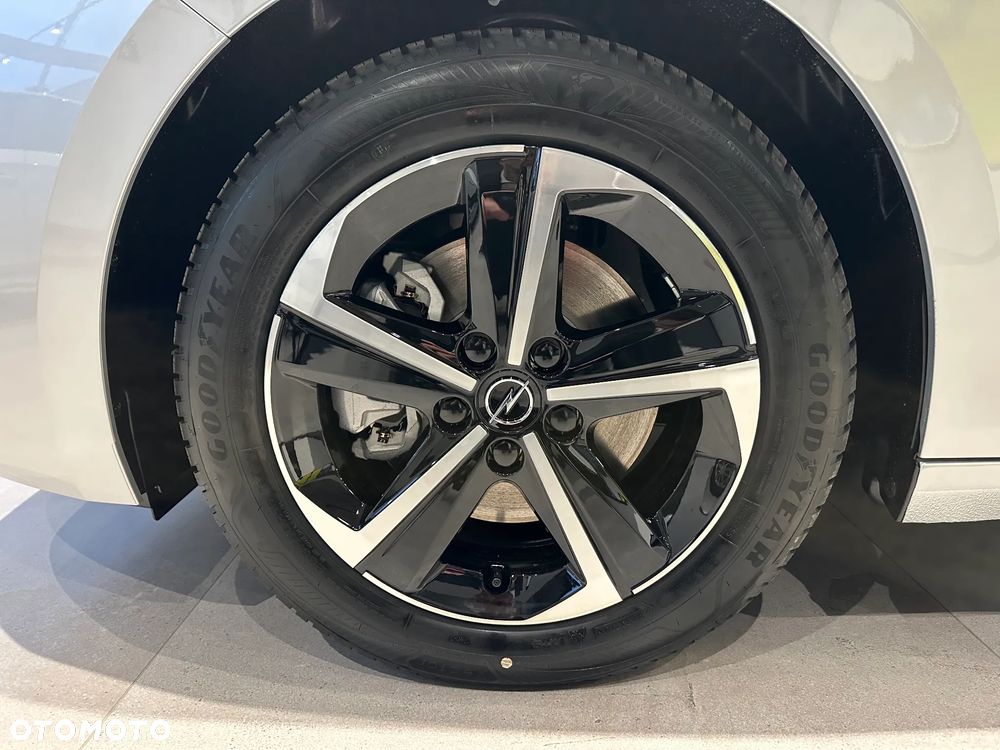 Opel Astra 1.2 T Edition S&S - 17