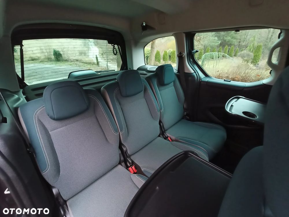 Citroën Berlingo Multispace PureTech 110 SHINE - 17