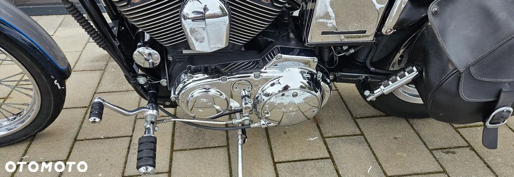 Harley-Davidson Sportster Custom 1200C - 4