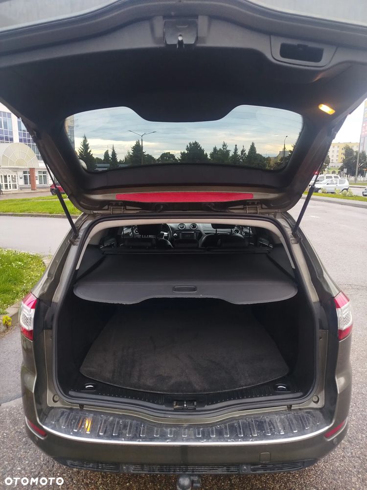 Ford Mondeo - 27