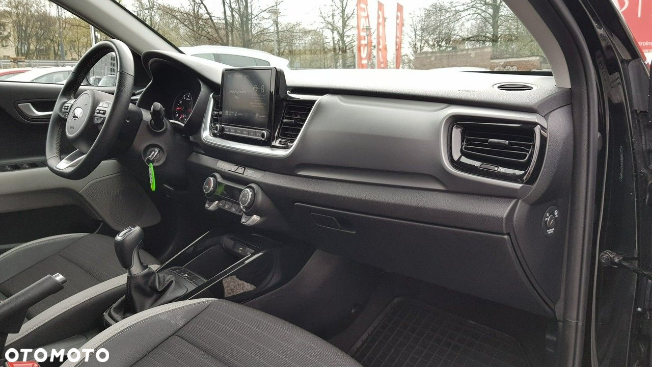 Kia Stonic 1.2 L - 17