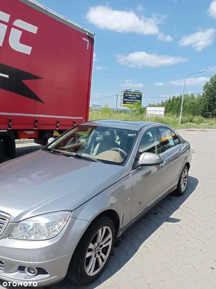 Mercedes-Benz Klasa C 220 CDI DPF Automatik Elegance - 7