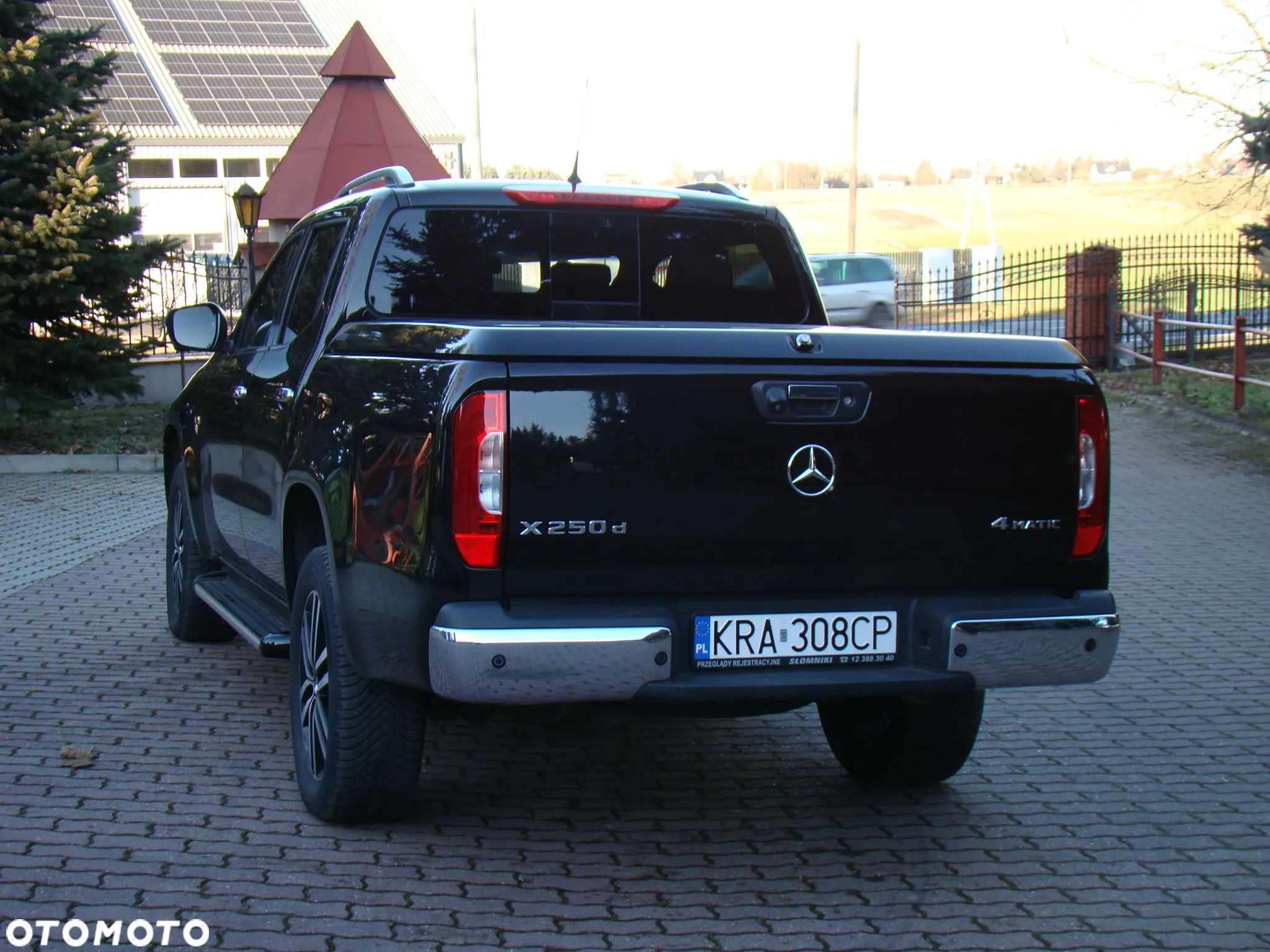 Mercedes-Benz Klasa X - 8