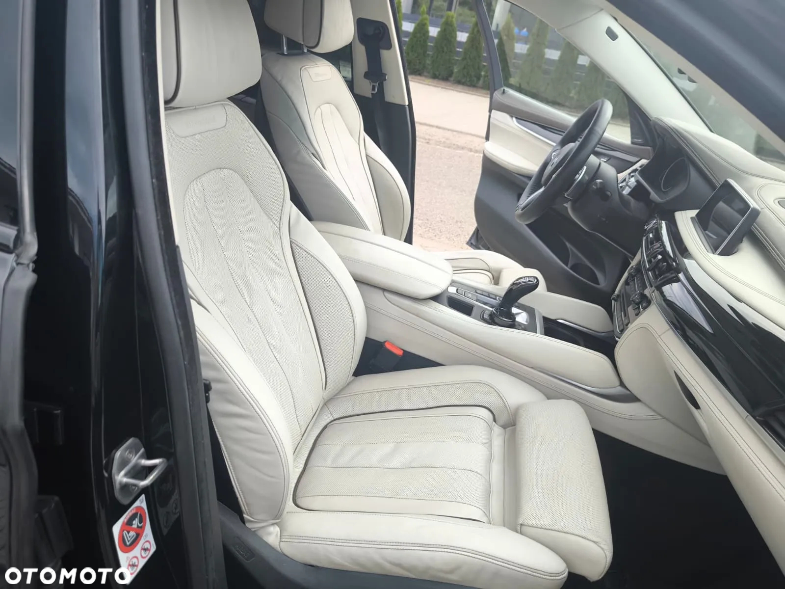 BMW X6 xDrive40d - 14