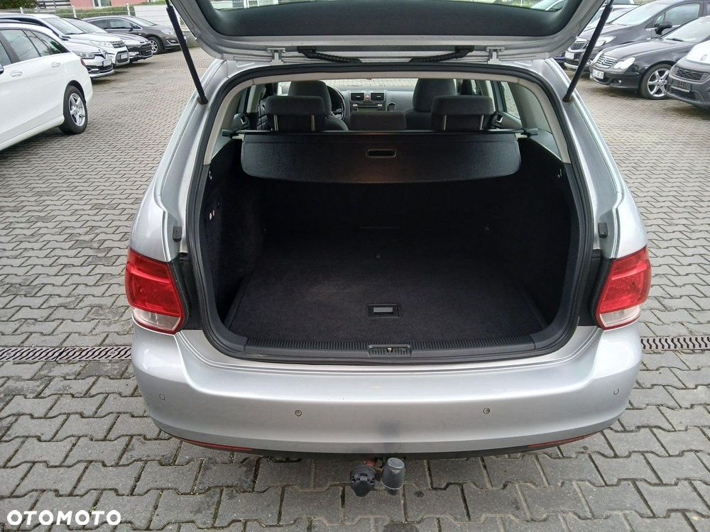 Volkswagen Golf 2.0 TDI Highline - 12