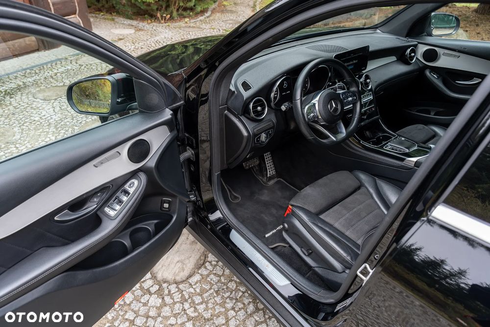 Mercedes-Benz GLC 200 d 4Matic 9G-TRONIC AMG Line - 23