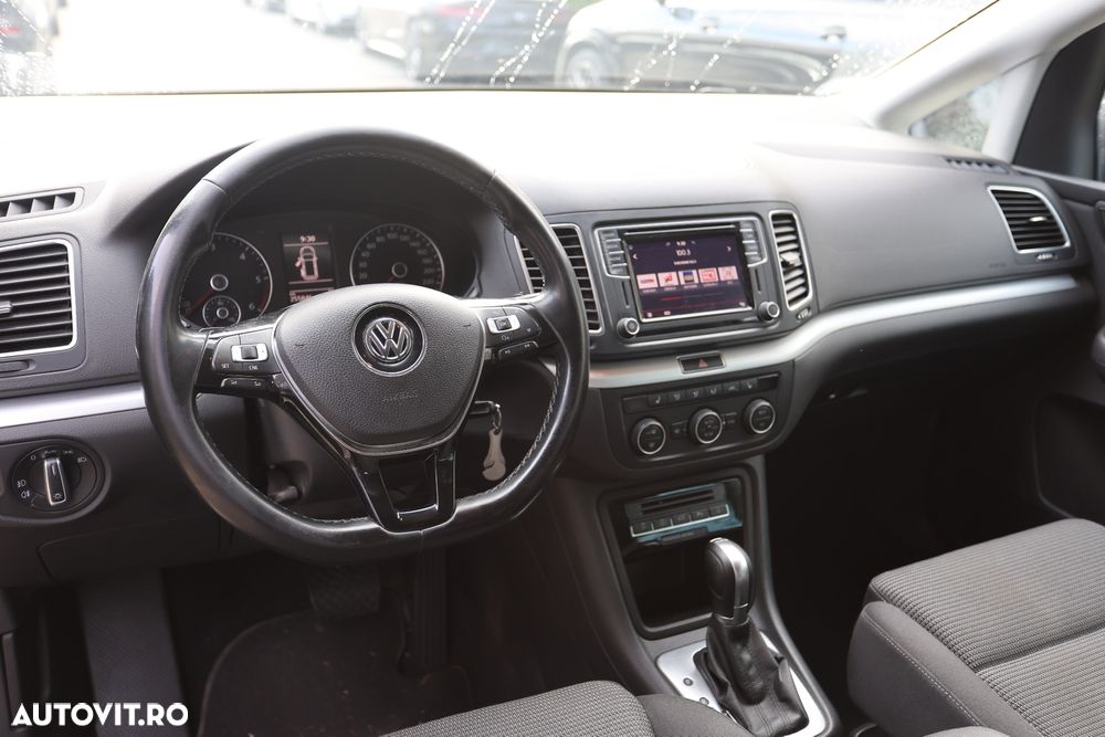 Volkswagen Sharan 2.0 TDI DSG BlueMotion Technology Highline - 16