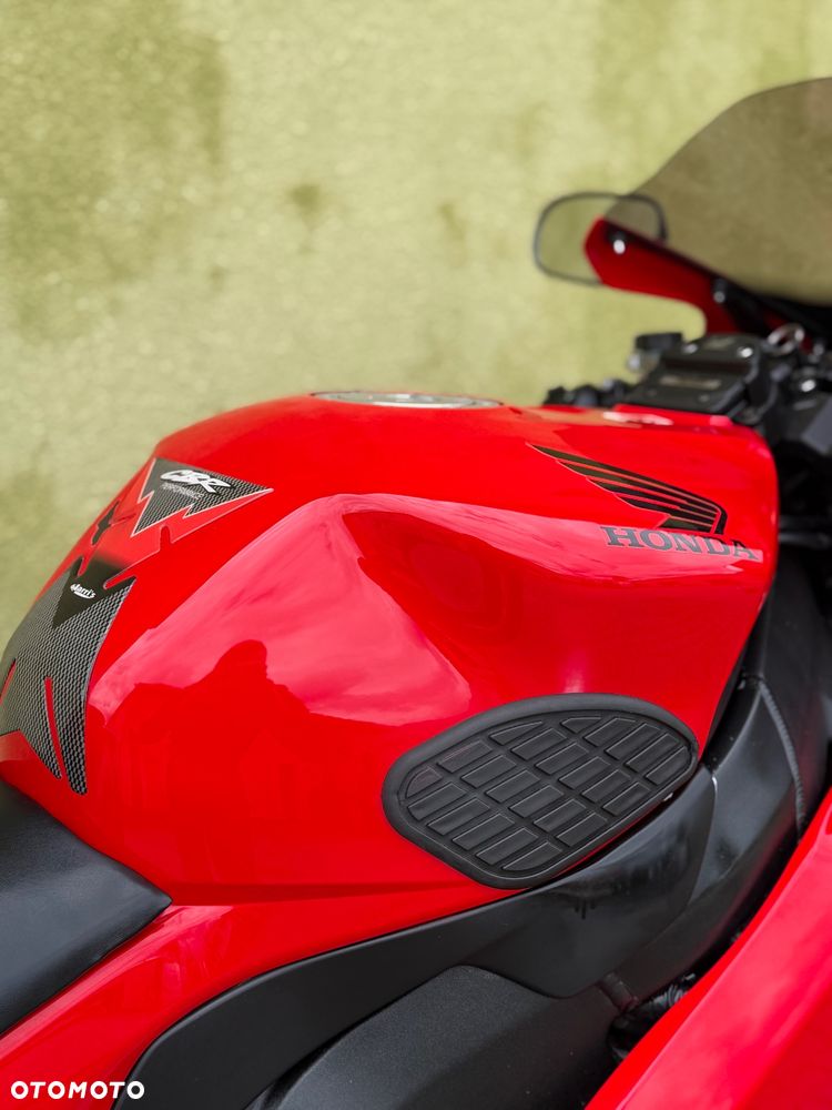 Honda CBR - 16