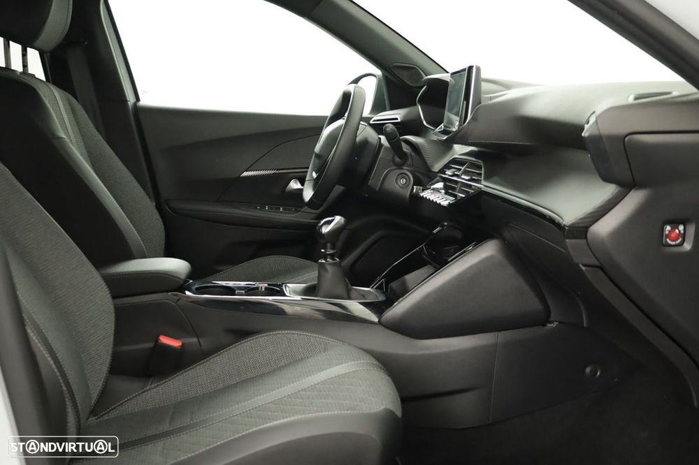 Peugeot 2008 1.2 Allure - 22