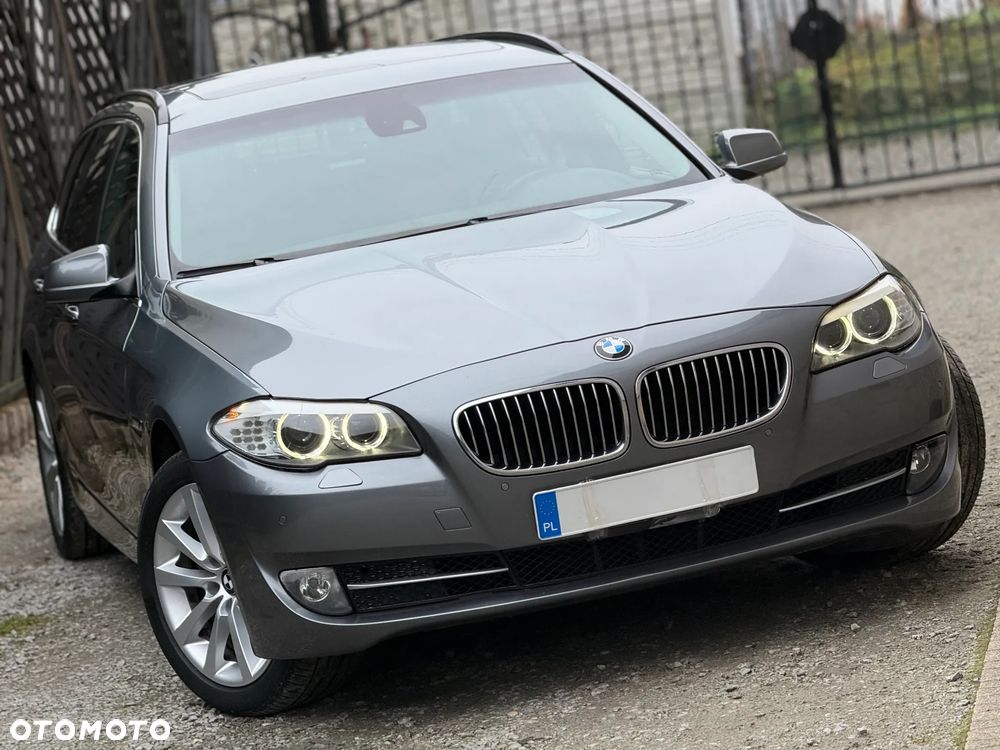 BMW Seria 5 520d Luxury Line - 2