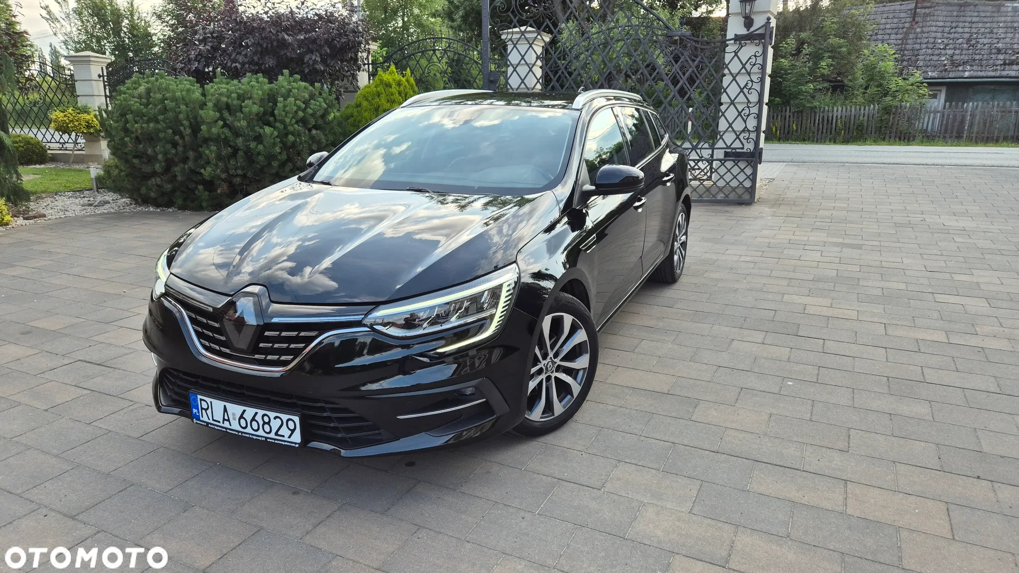 Renault Megane 1.3 TCe FAP Techno EDC - 21