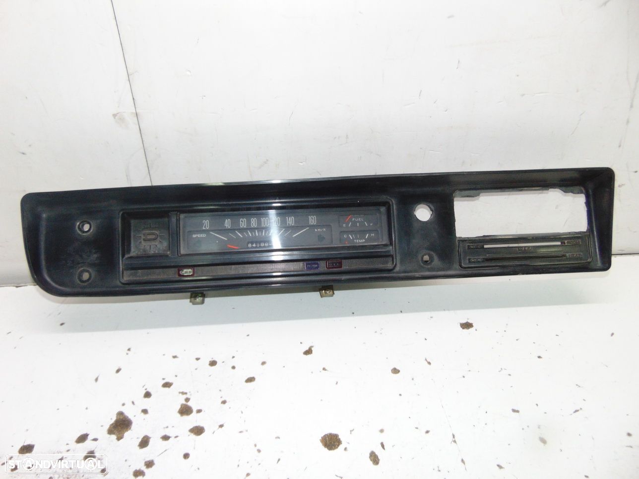 Datsun 1200 frente tablier - 1