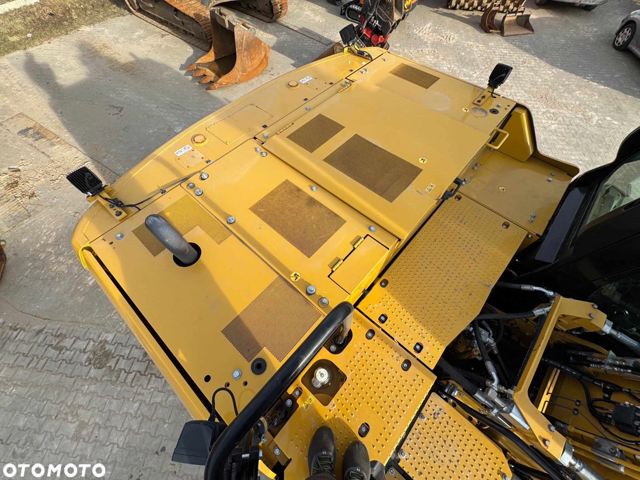 Caterpillar 320 - 22