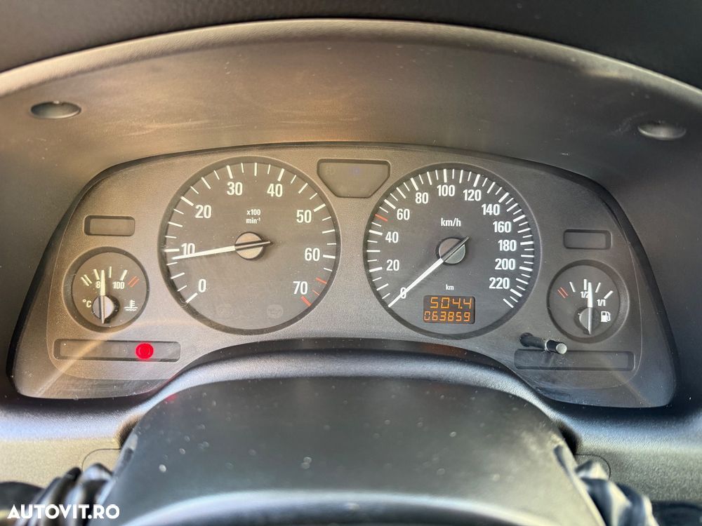 Opel Astra - 11