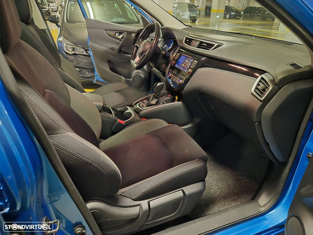 Nissan Qashqai 1.3 DIG-T DCT N-CONNECTA - 32