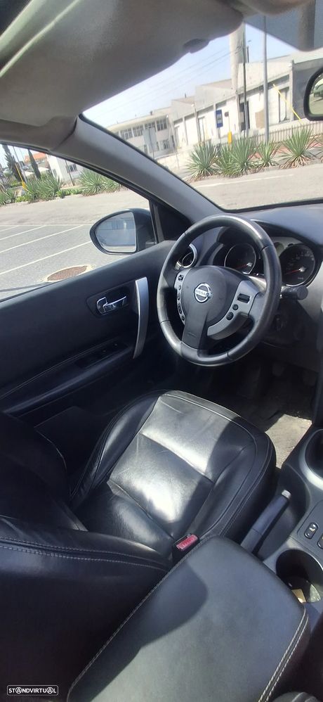 Nissan Qashqai 2.0 dCi Tekna Premium P.Preta 17 - 6